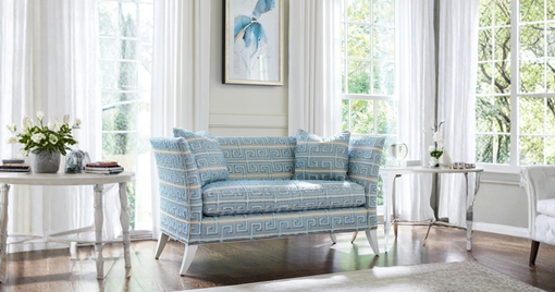 A Complete Guide to Selecting a Chaise That Combines Style and Comfort