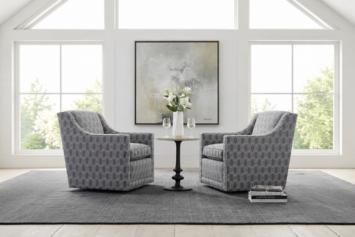 How to Choose Accent Chairs Based on Size, Material, and Design