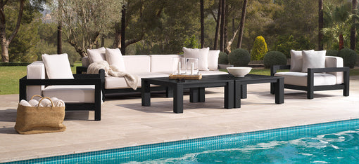 Fresh Outdoor Looks for the Season