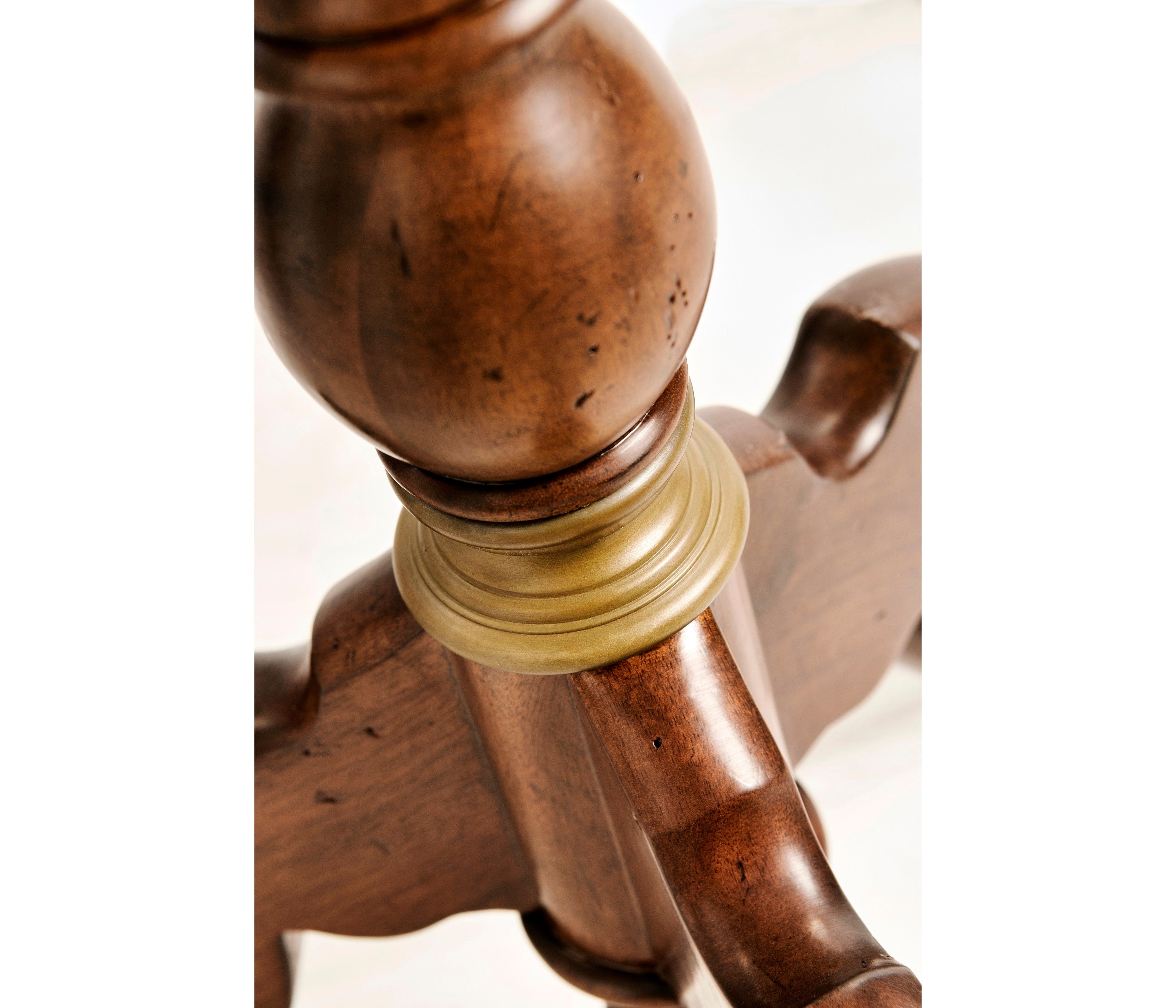 Jonathan Charles Eglomise & Walnut Round Wine Table ( 492134-WAL )