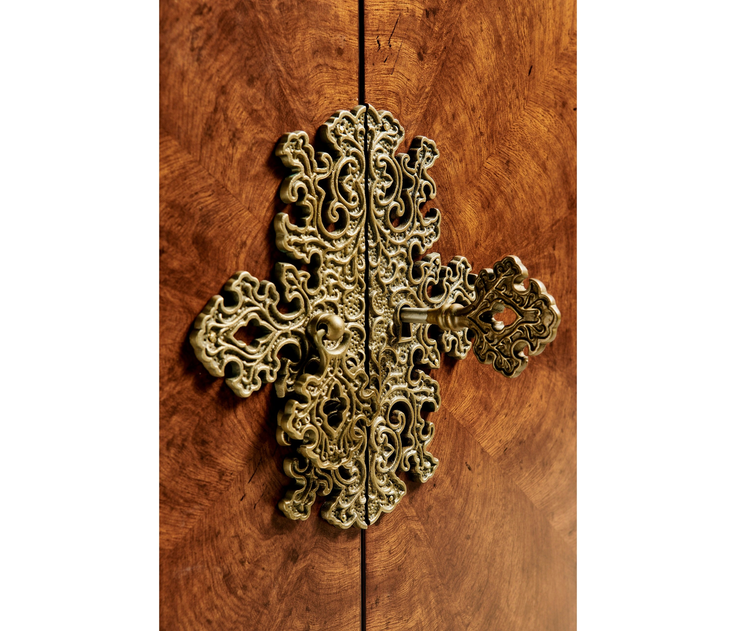 Jonathan Charles Crotch Walnut Demilune Sideboard ( 493075-CWM )