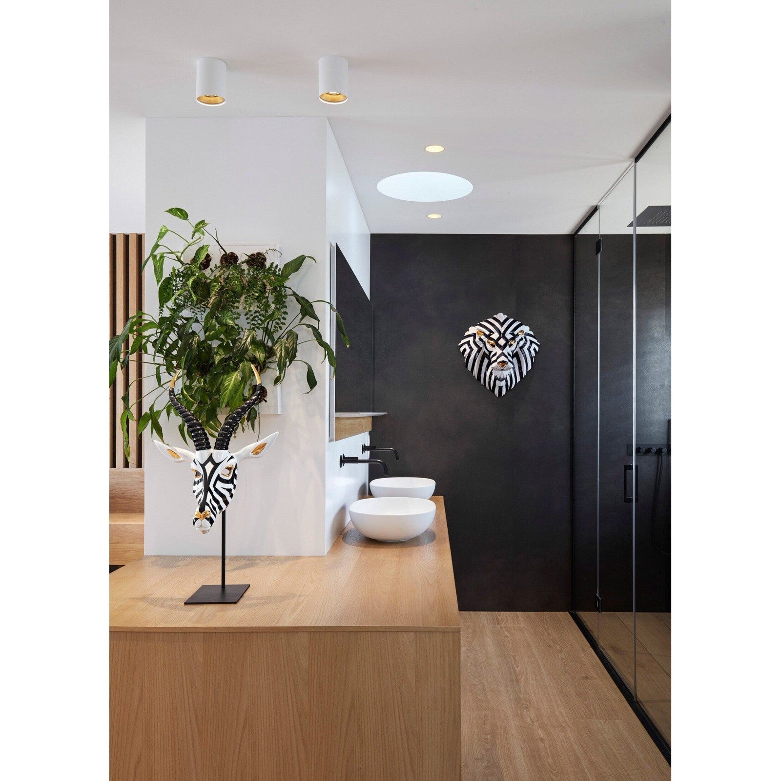 Lladro Lion mask black-gold