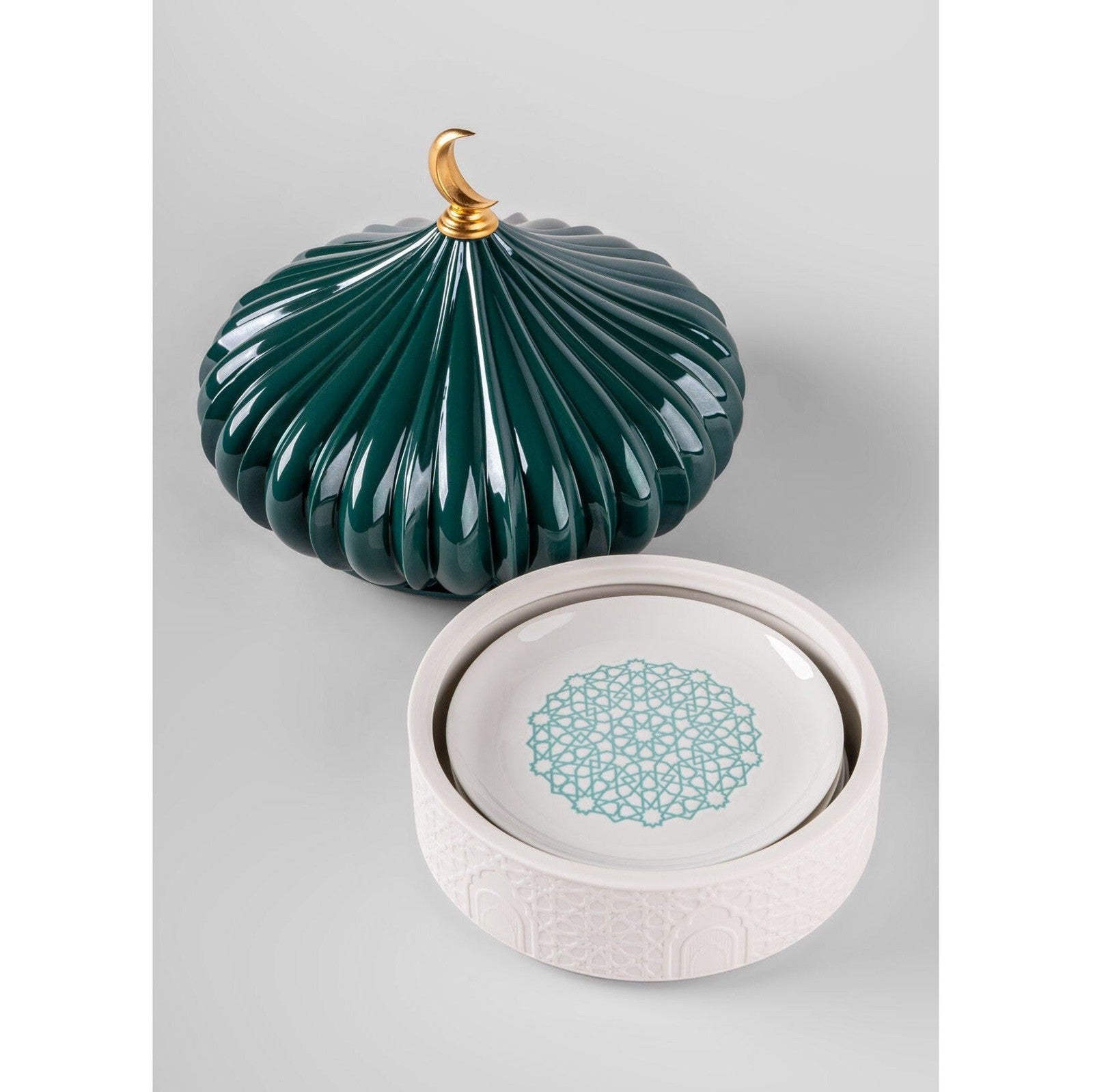 Lladro Majestic Nights Box With Plates