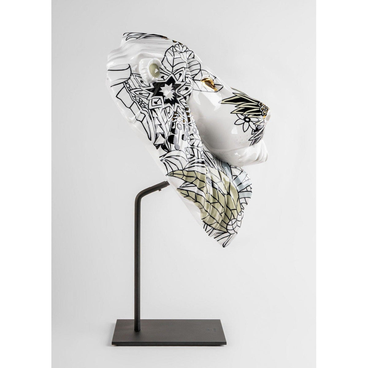 Lladro Lion Mask / Wild Nature