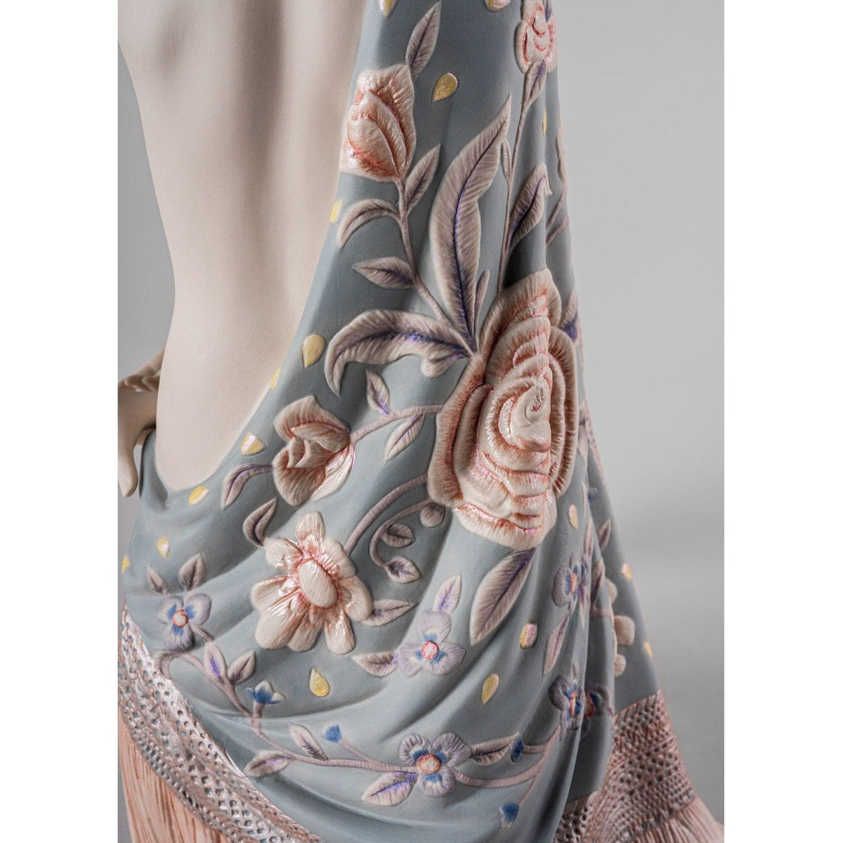 Lladro Nude with shawl metallic