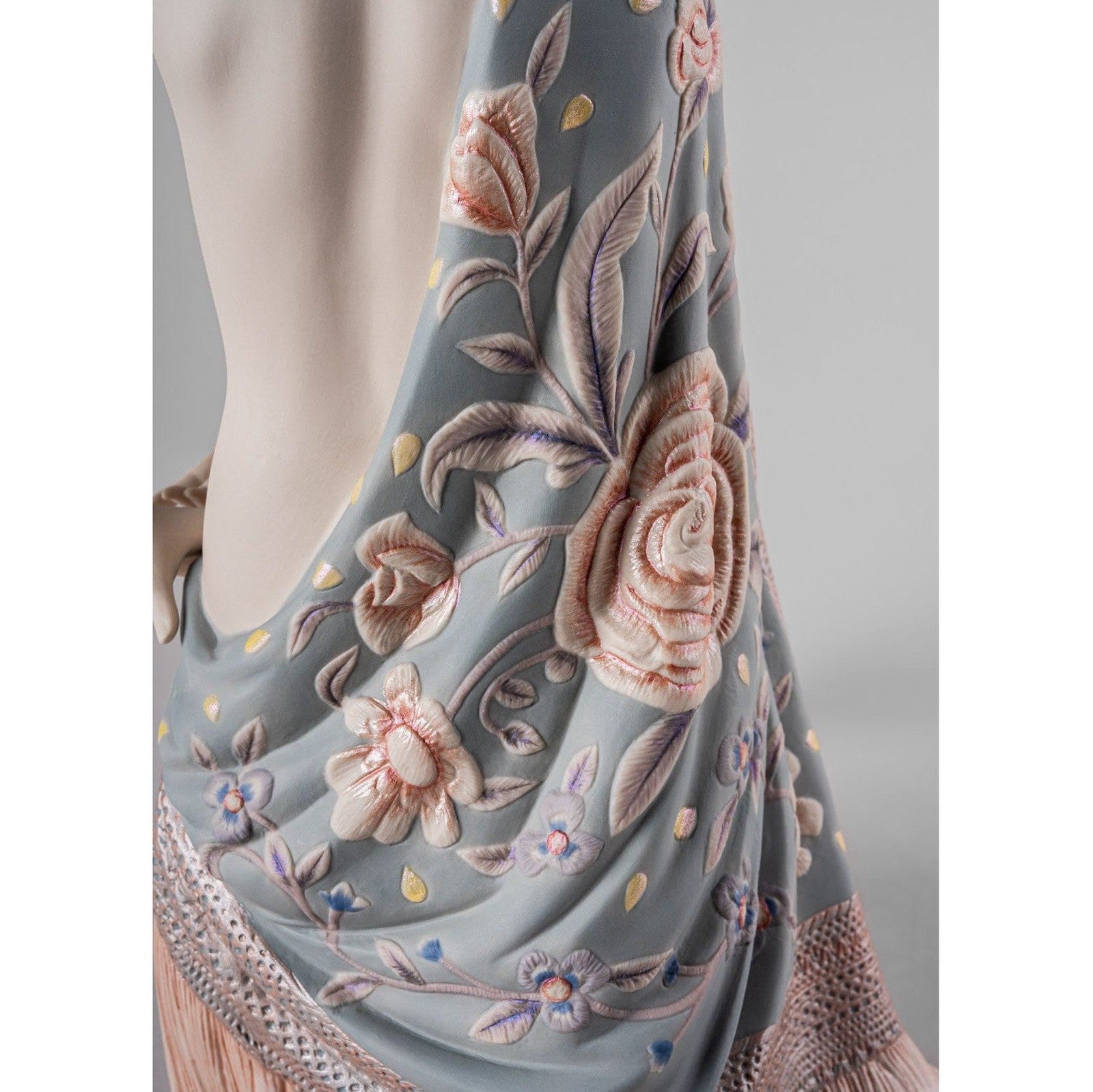 Lladro Nude with shawl metallic