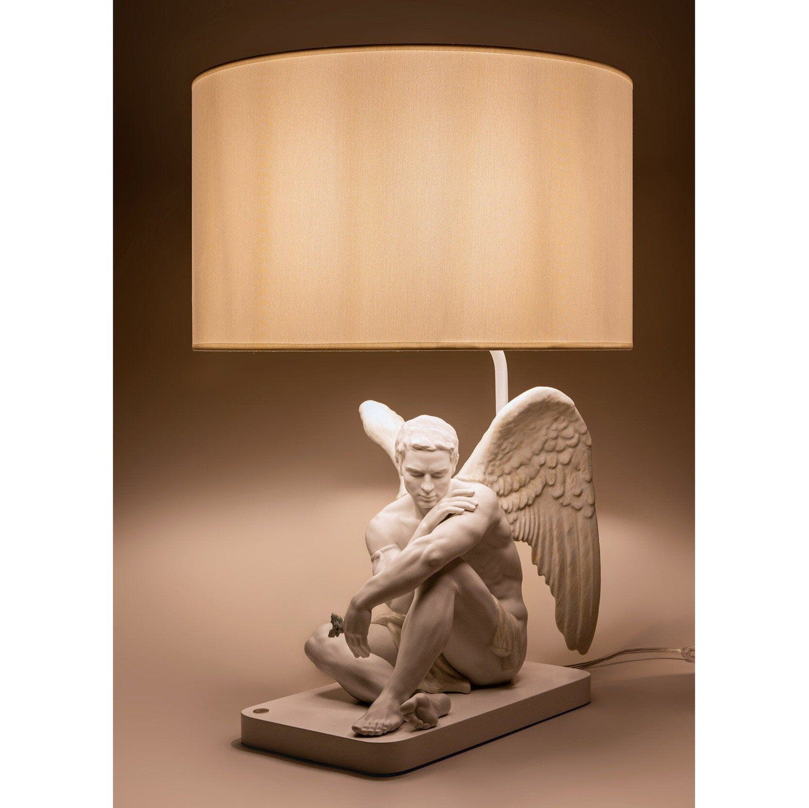 Lladro Protective Angel table lamp