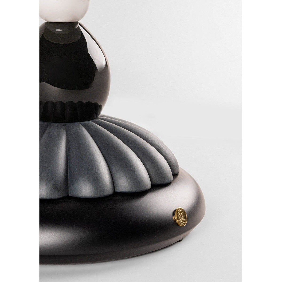 Lladro Firefly table lamp by Olga Hanono
