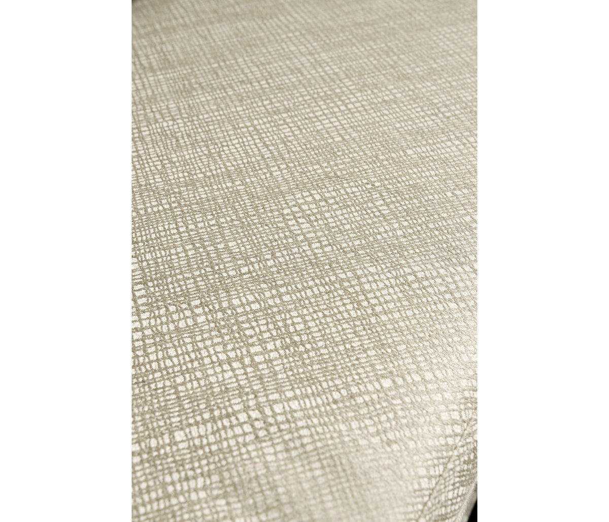 Jonathan Charles Hamilton Bench ( 496002-SDG-F200 )