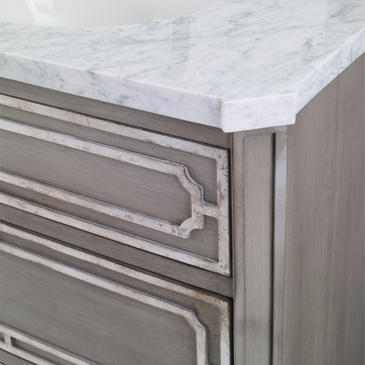 Ambella Emperor Medium Sink Chest