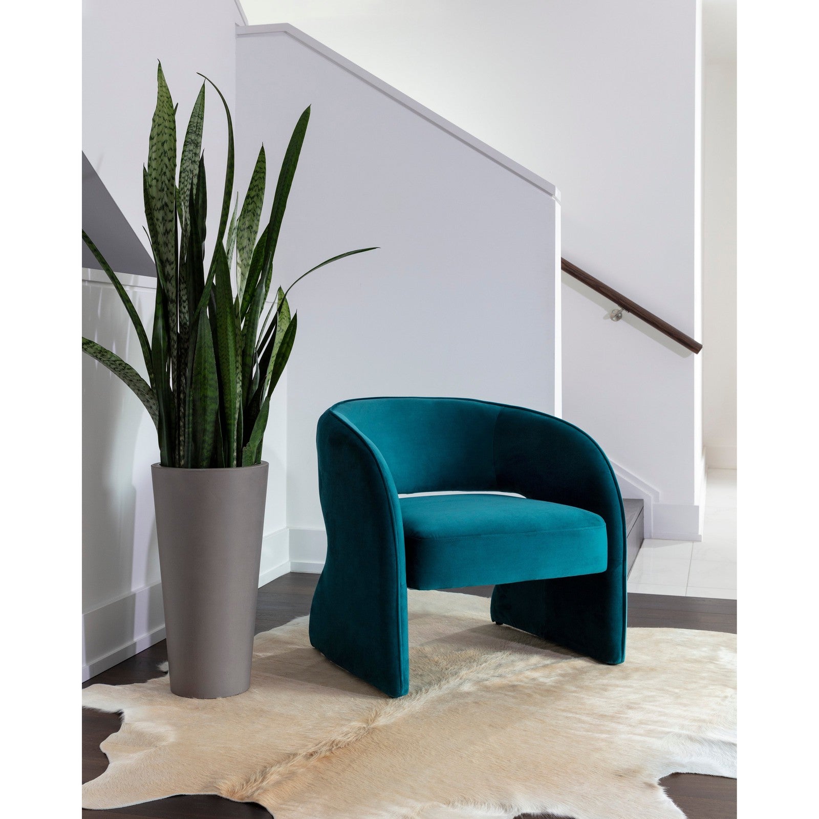 Sunpan Rosalia Lounge Chair