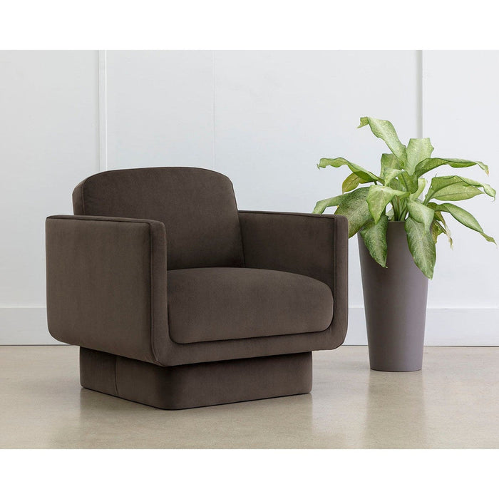 Sunpan Everton Armchair