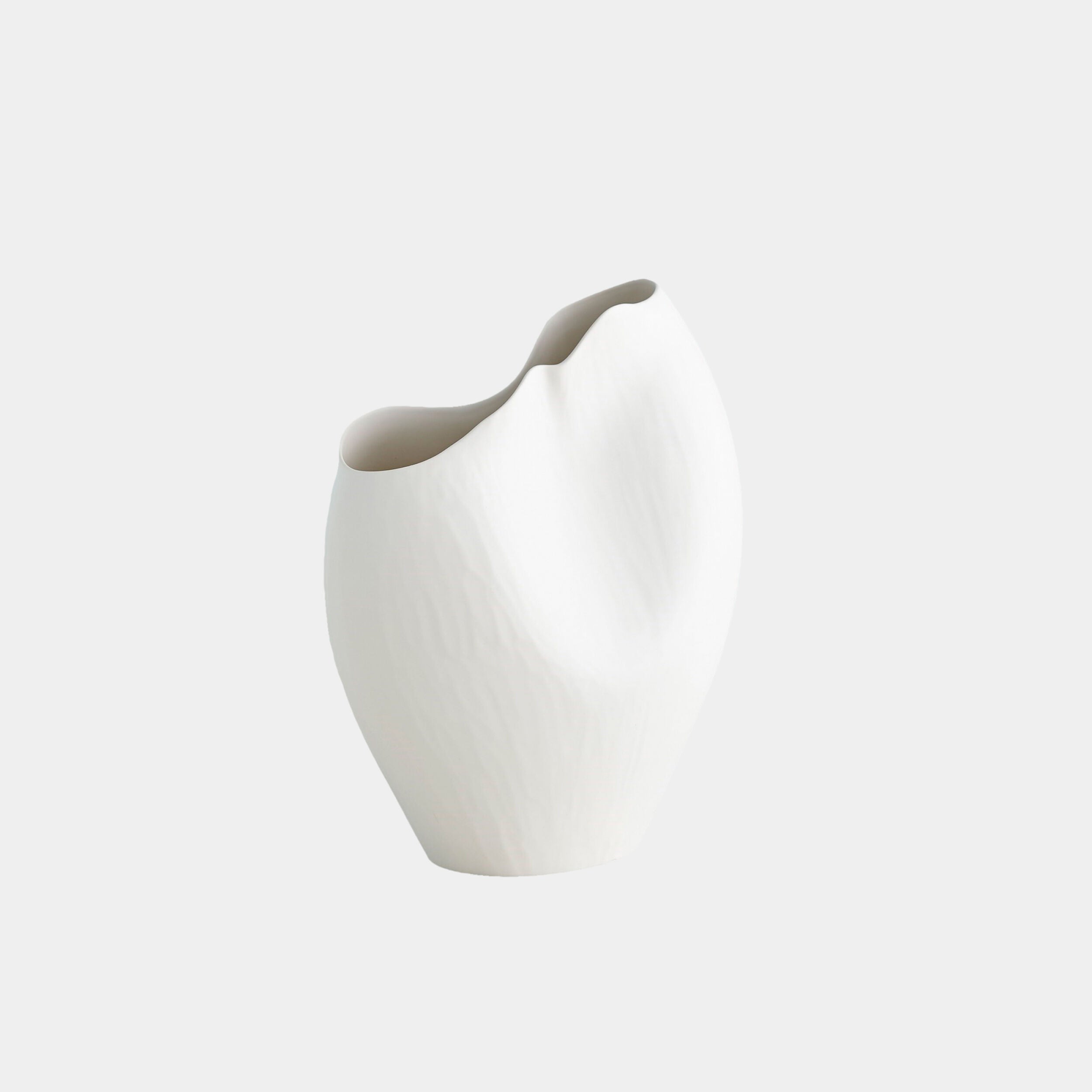 Global Views Horn Vase