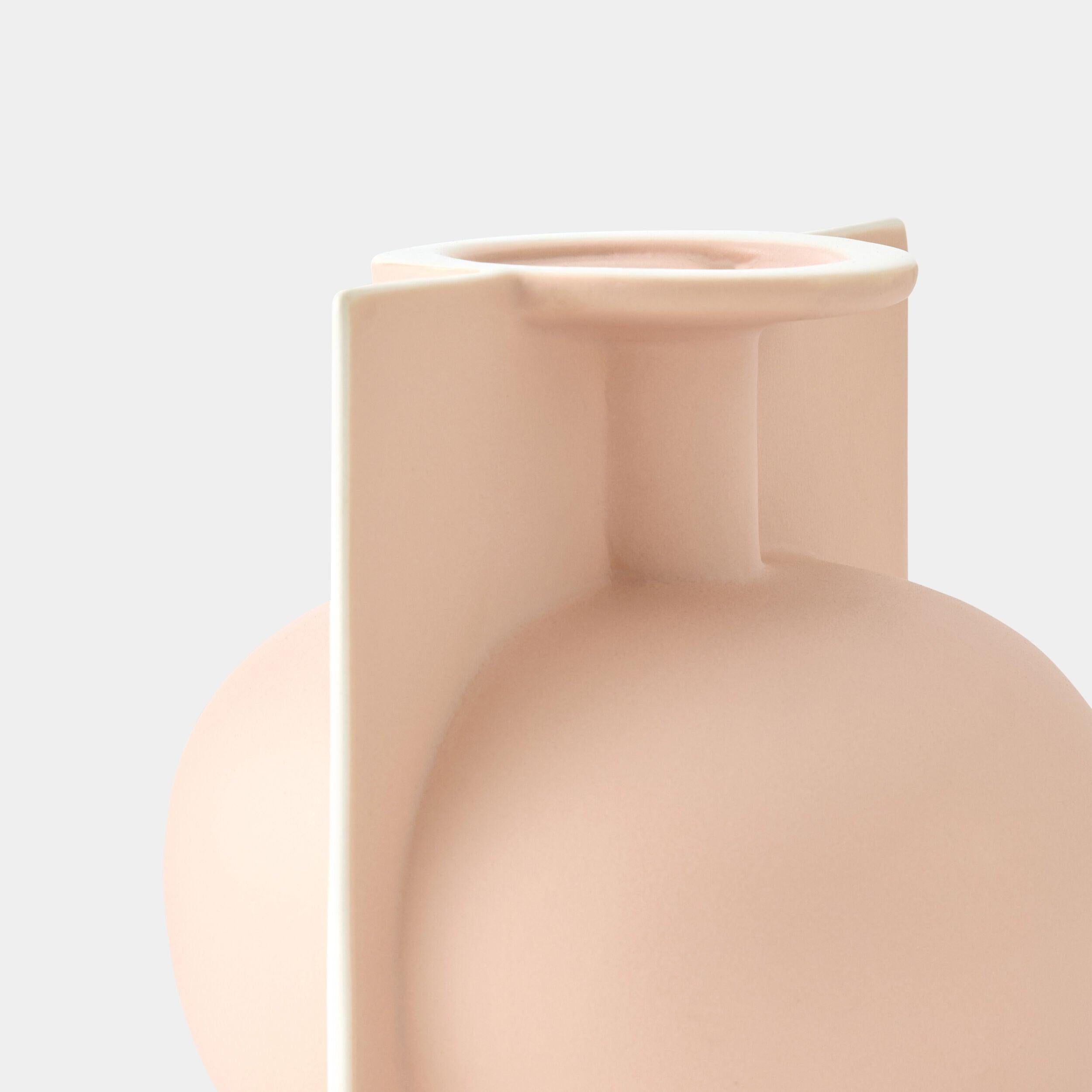 Global Views Brim Vase