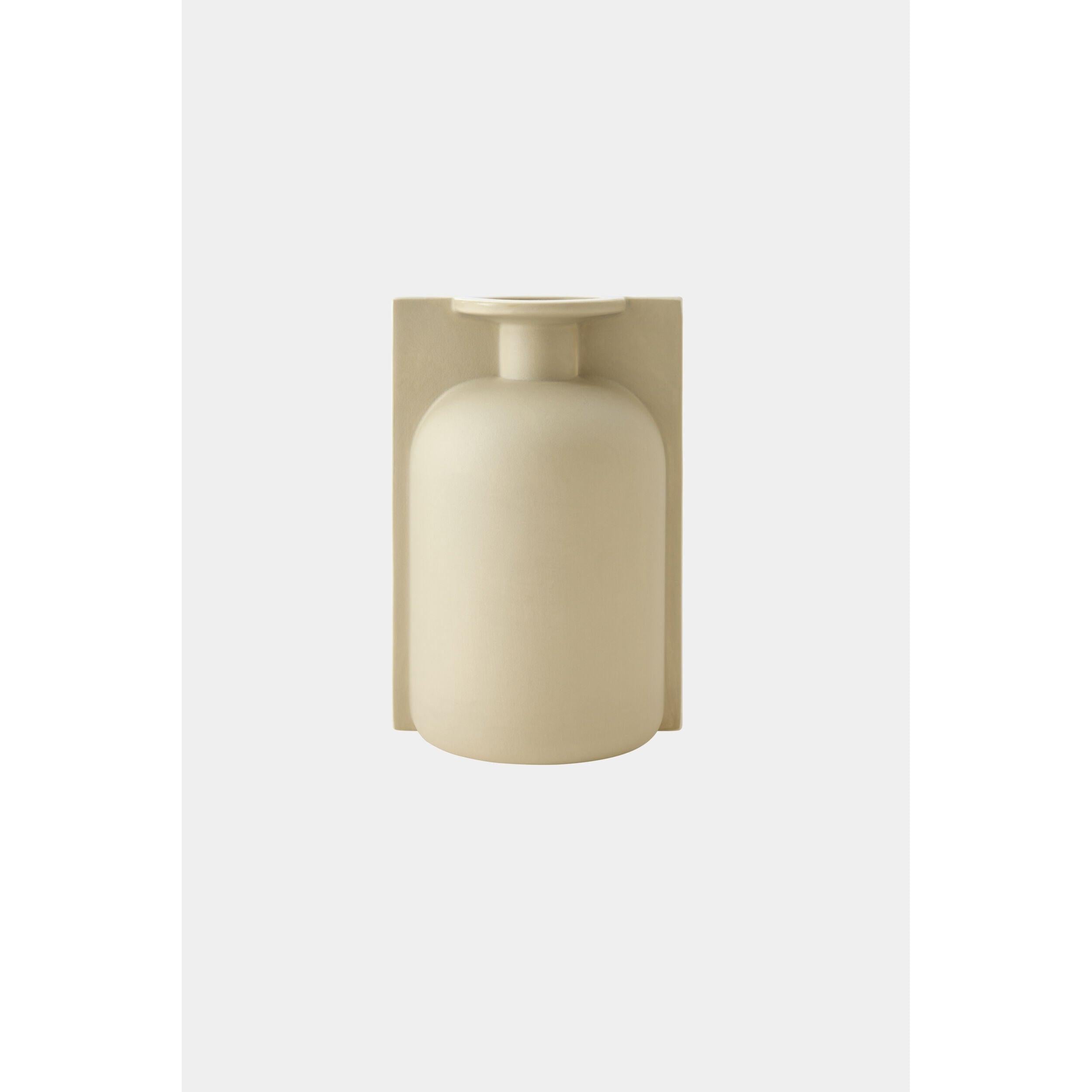 Global Views Brim Vase