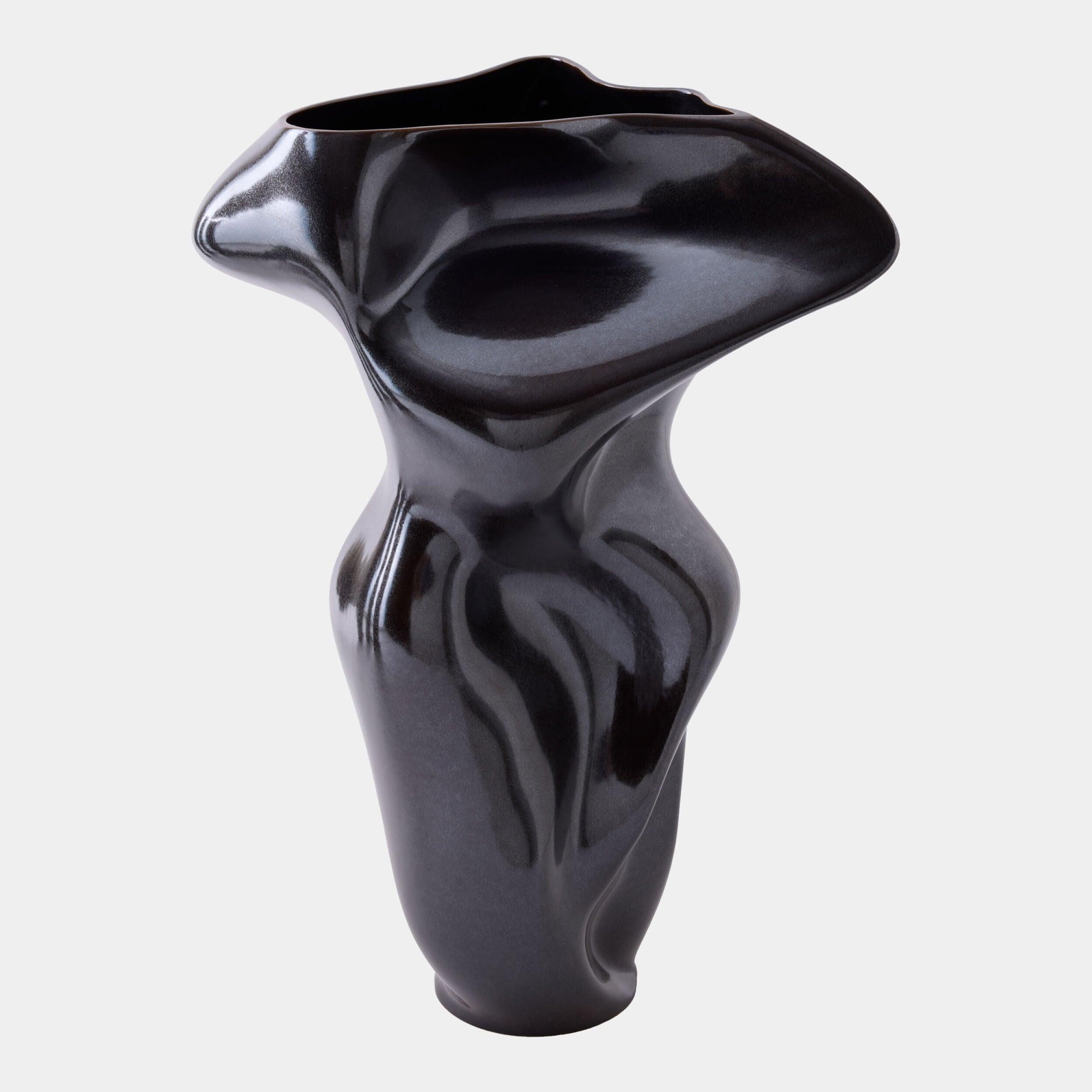 Global Views Cadence Vase
