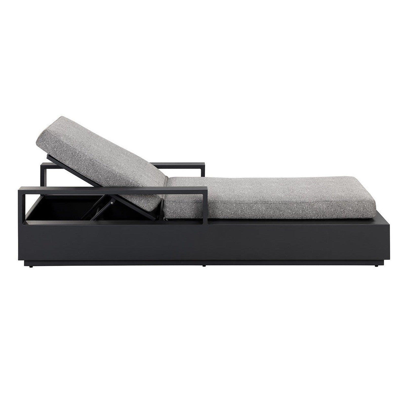 Sunpan Tavira Lounger