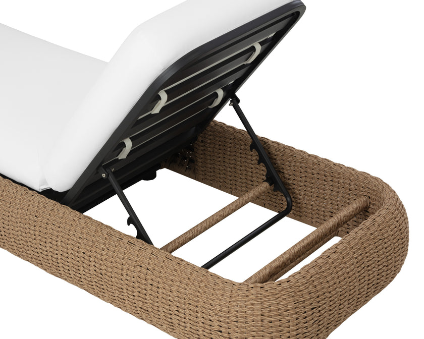 Sunpan Barcelona Lounger - Natural - Stinson White