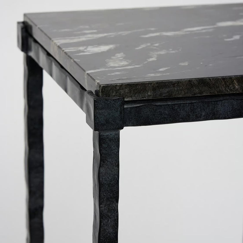 Interlude Reese Grand Pedestal