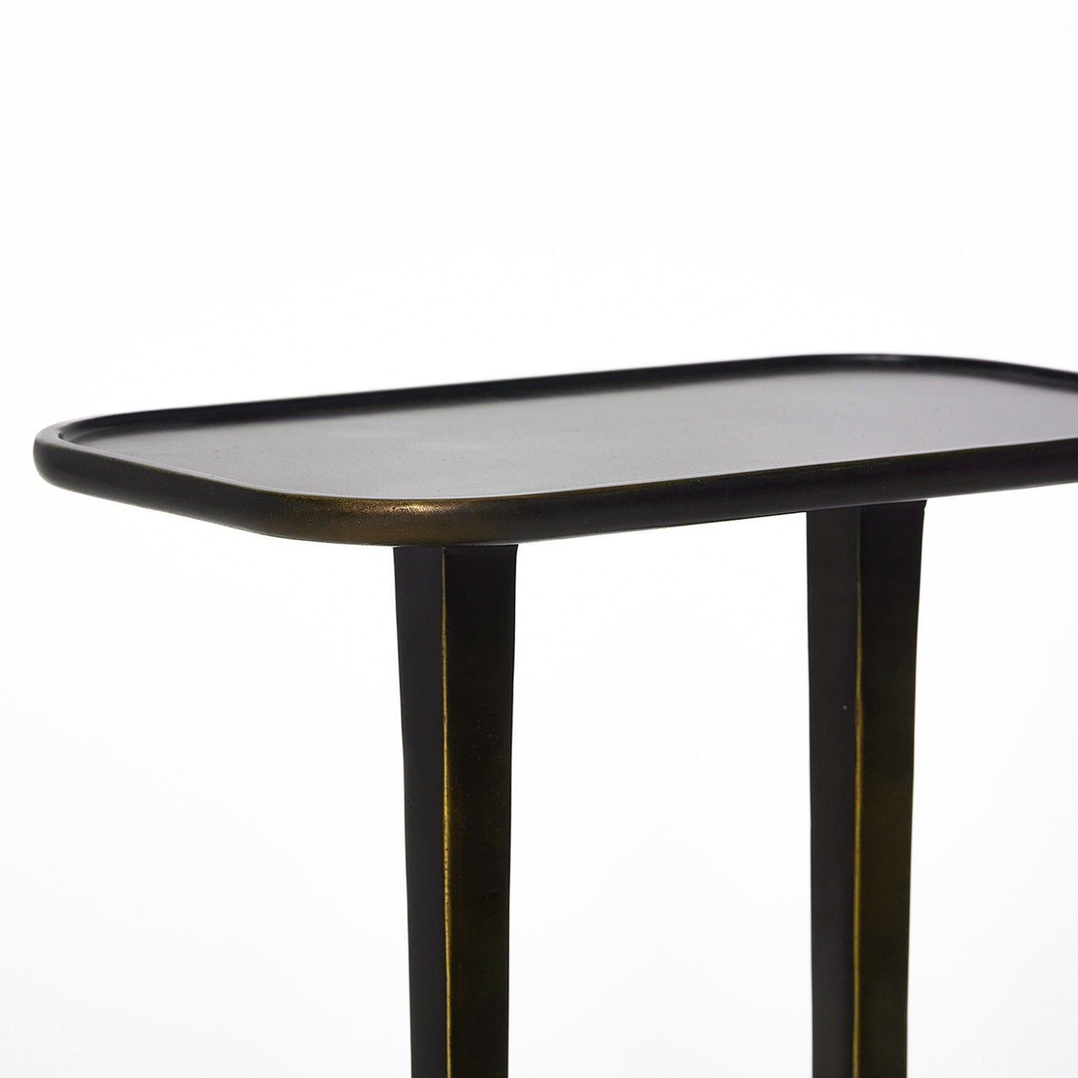 Interlude Axel Drink Table