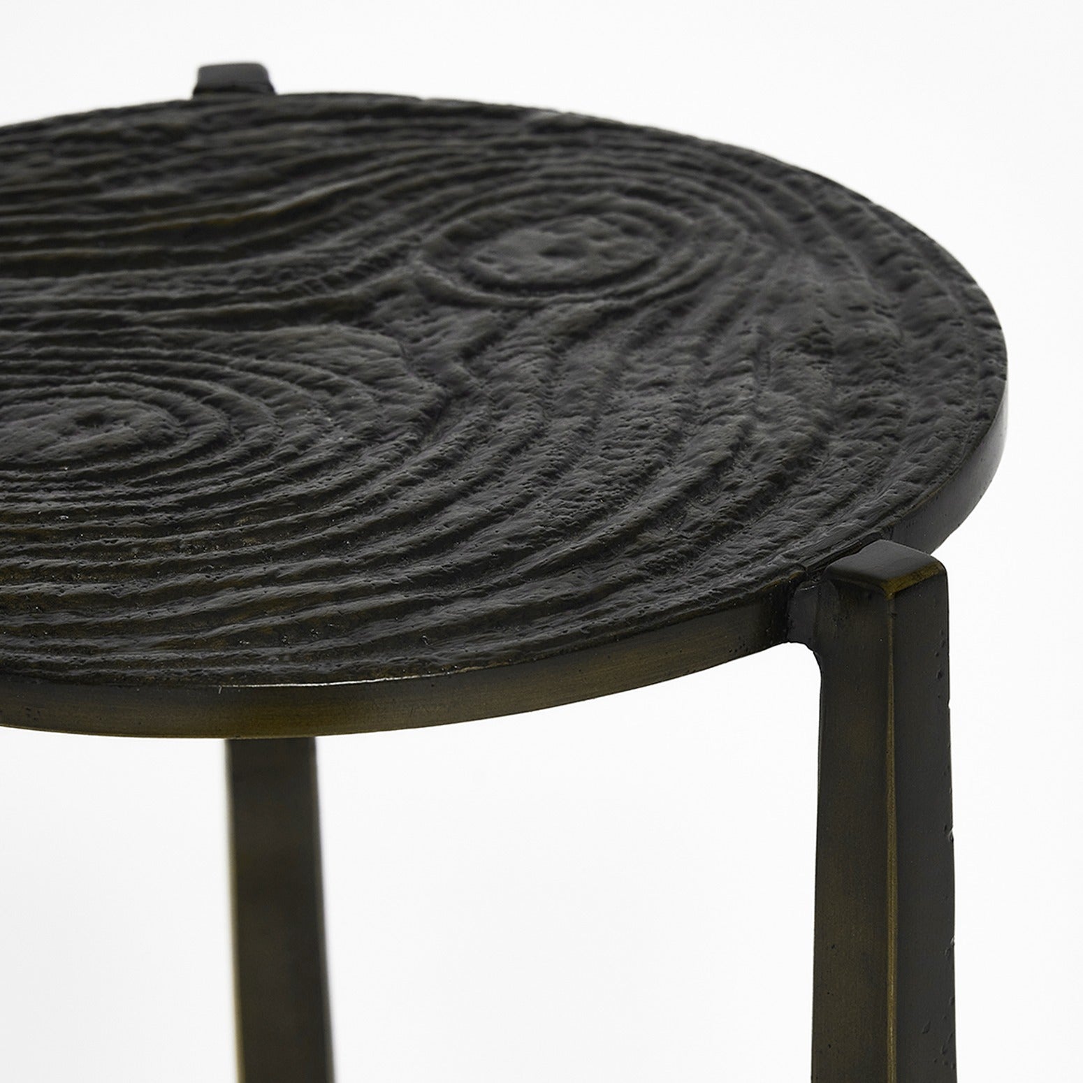 Interlude Ligne Drink Table