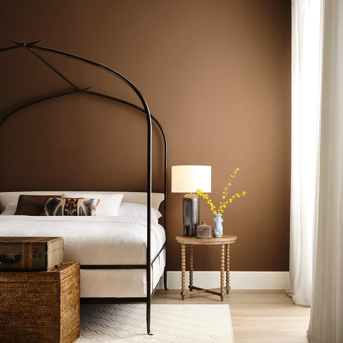 Woodbridge Furniture Caldera Lamp Table
