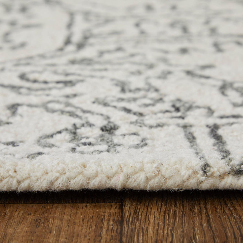 Feizy Belfort 8778F Transitional Medallion Rug in White/Gray