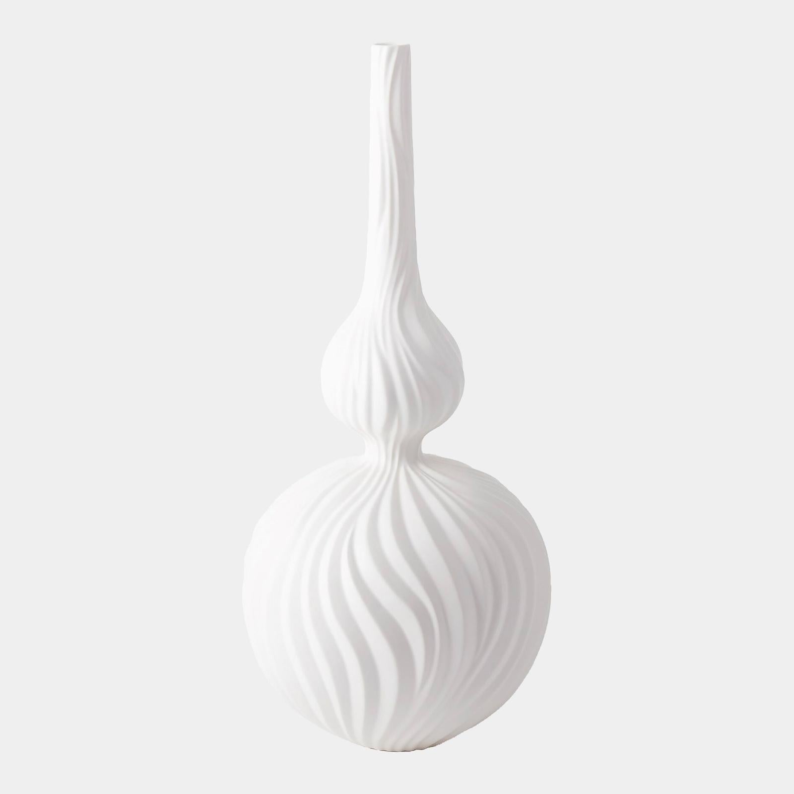 Global Views Magura Vase