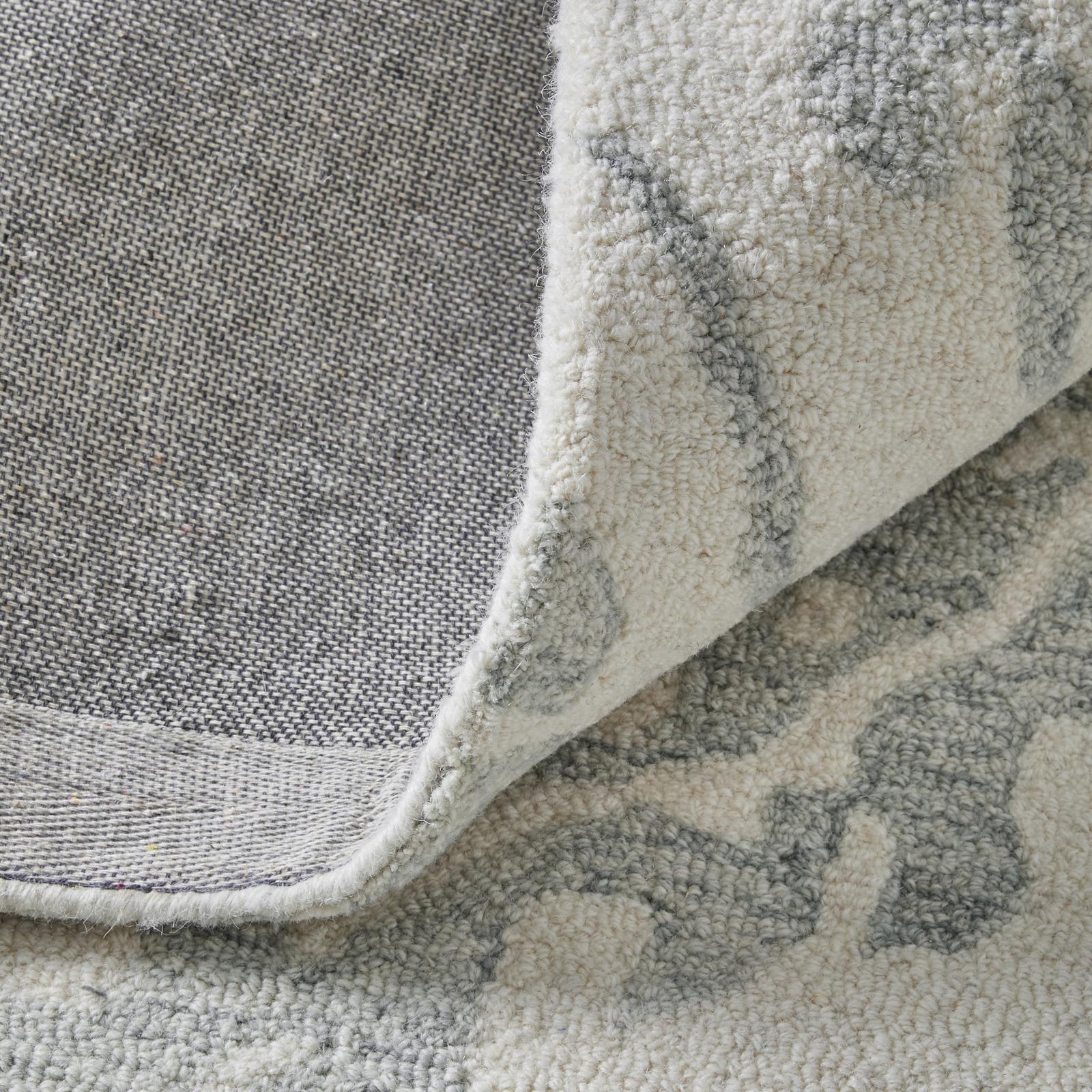 Feizy Belfort 8A29F Traditional Floral & Botanical Rug in Ivory/Gray