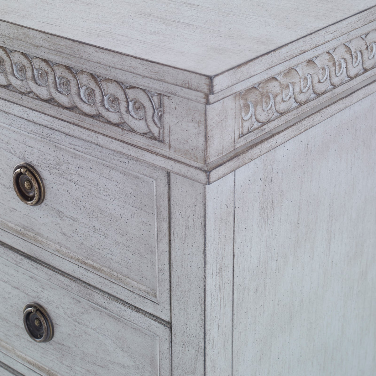 Ambella Circilo Chest