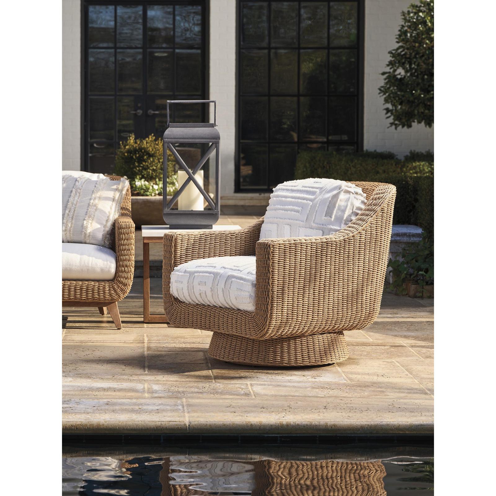 Tommy Bahama Outdoor Isle Of Palms Swivel Lounge Chair
