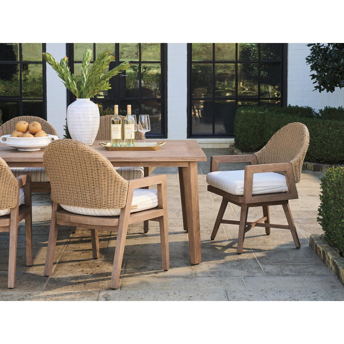 Tommy Bahama Outdoor Isle Of Palms Swivel Dining Chair