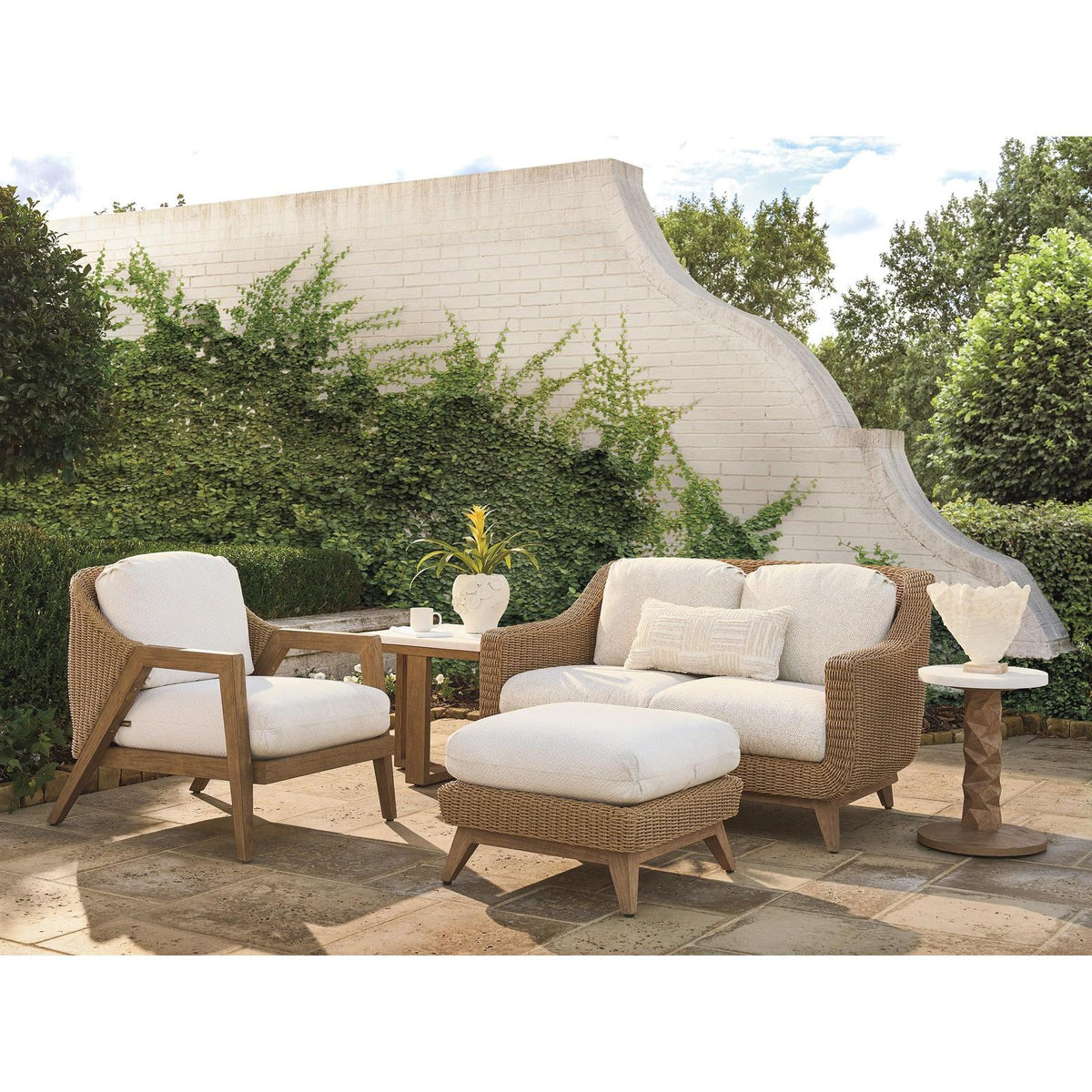 Tommy Bahama Outdoor Isle Of Palms Square End Table
