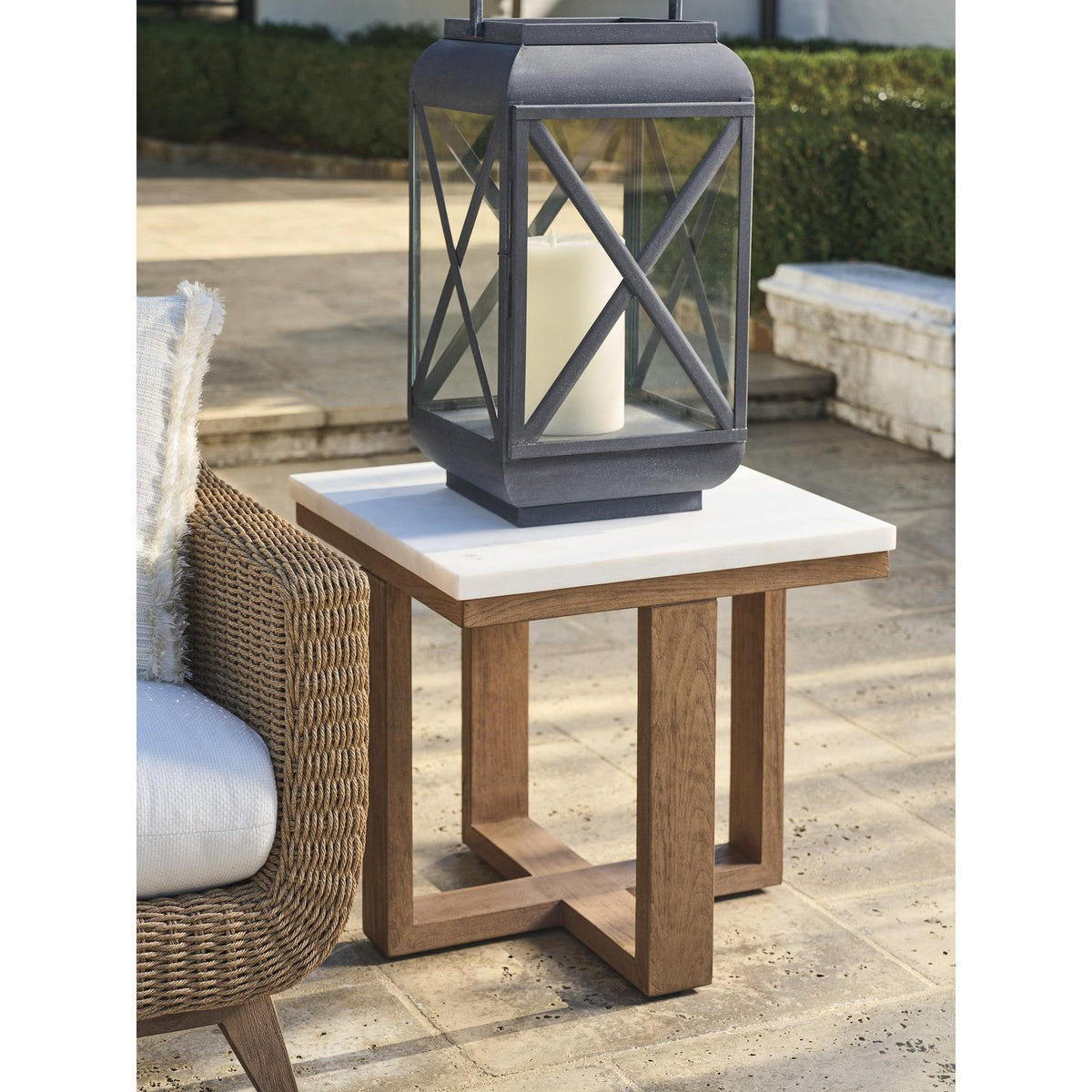 Tommy Bahama Outdoor Isle Of Palms Square End Table