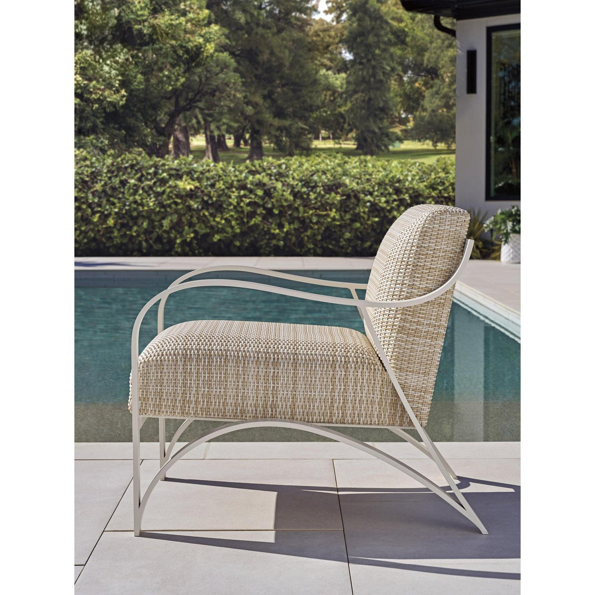 Tommy Bahama Outdoor Sand Dune Woven Lounge Chair