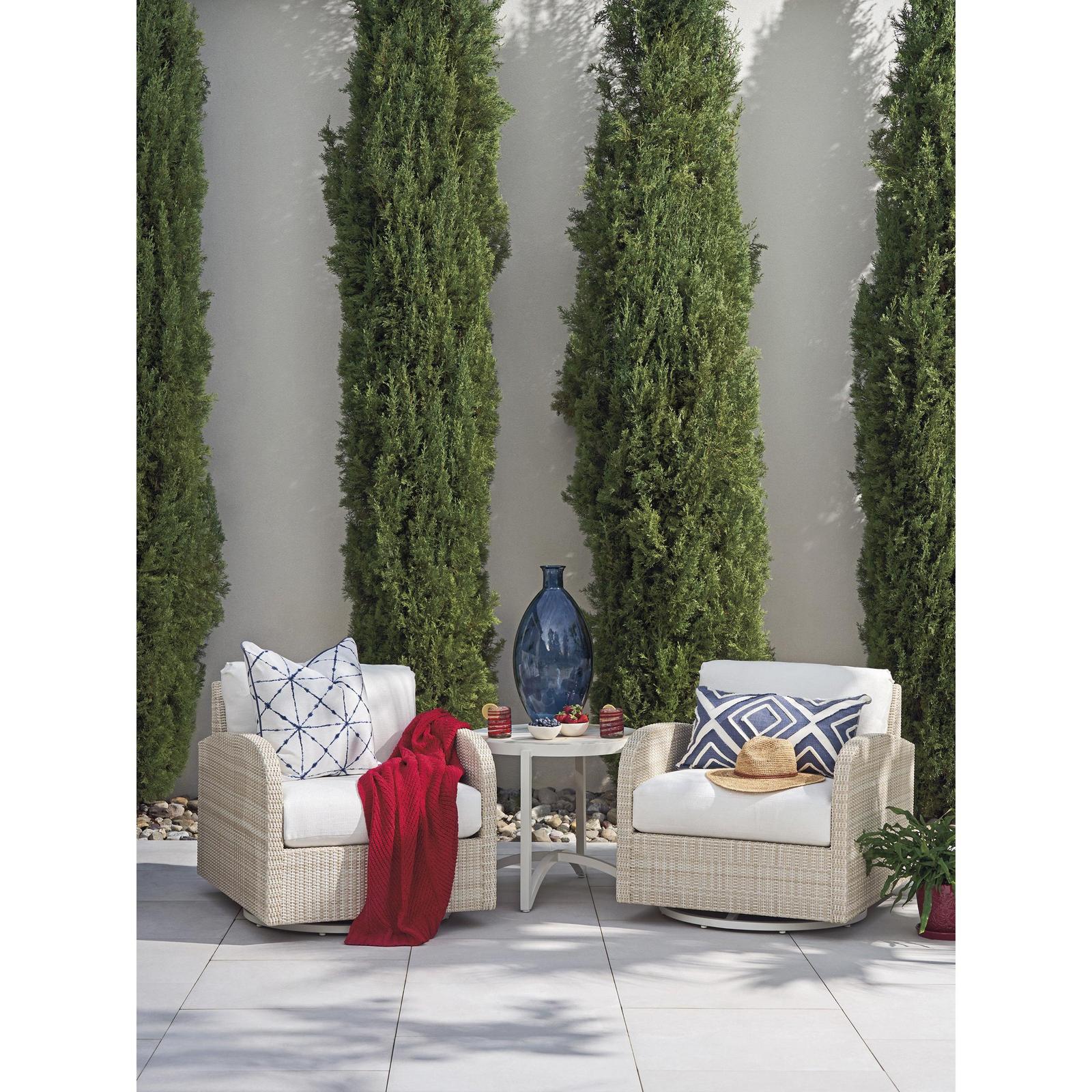Tommy Bahama Outdoor Sand Dune Round End Table