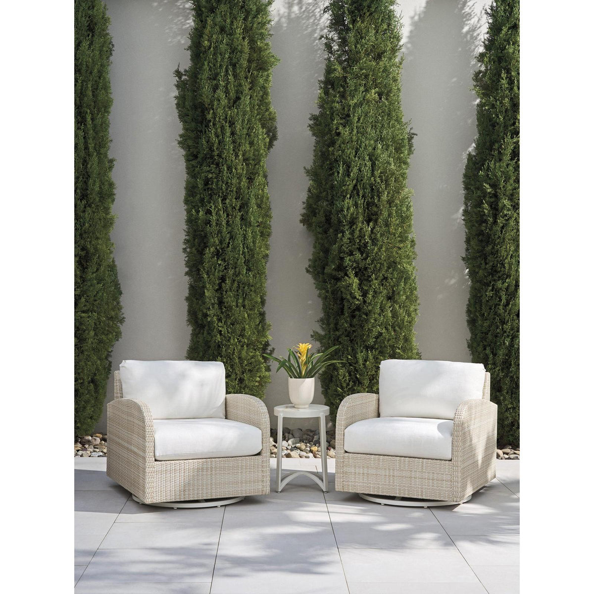 Tommy Bahama Outdoor Sand Dune Swivel Lounge Chair