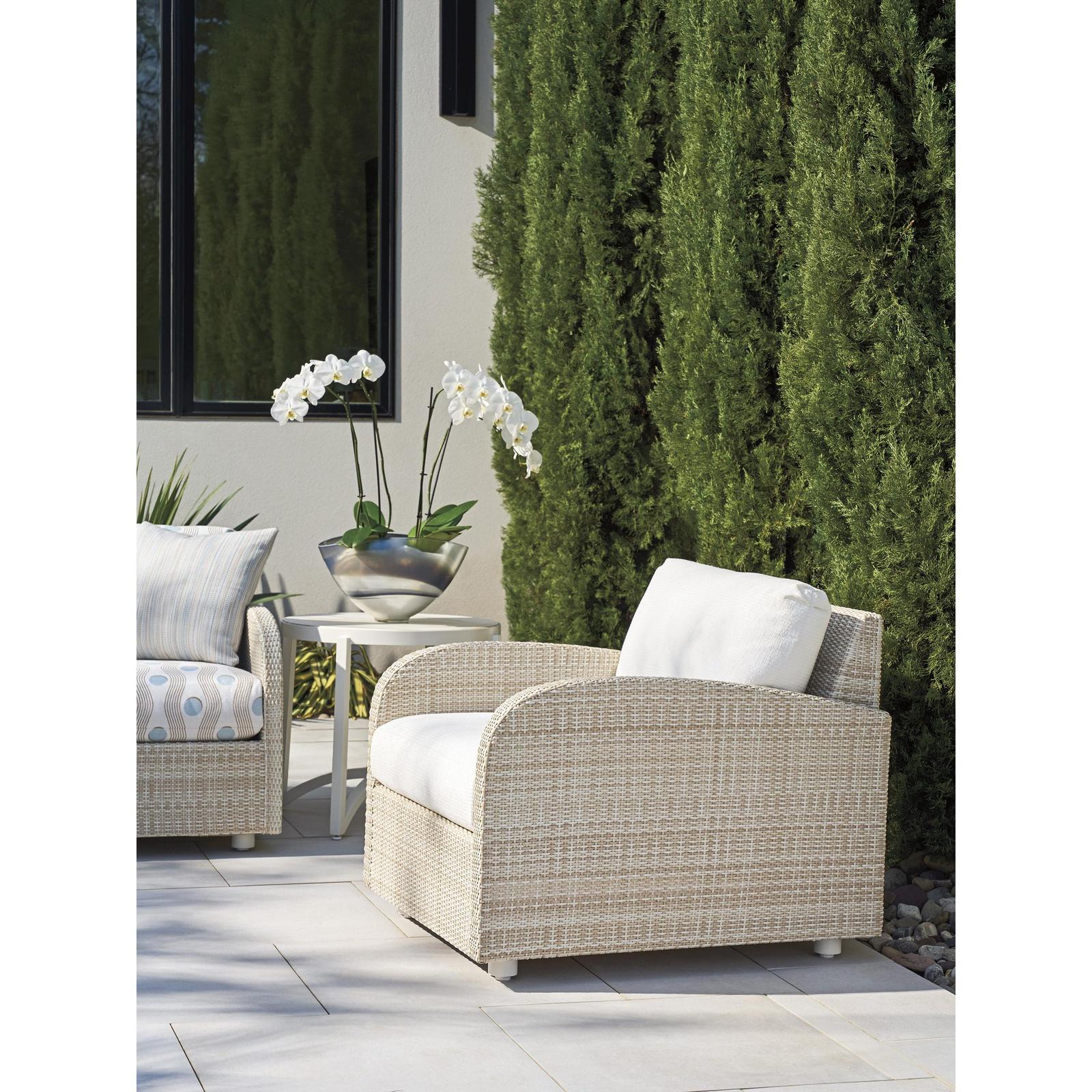 Tommy Bahama Outdoor Sand Dune Lounge Chair