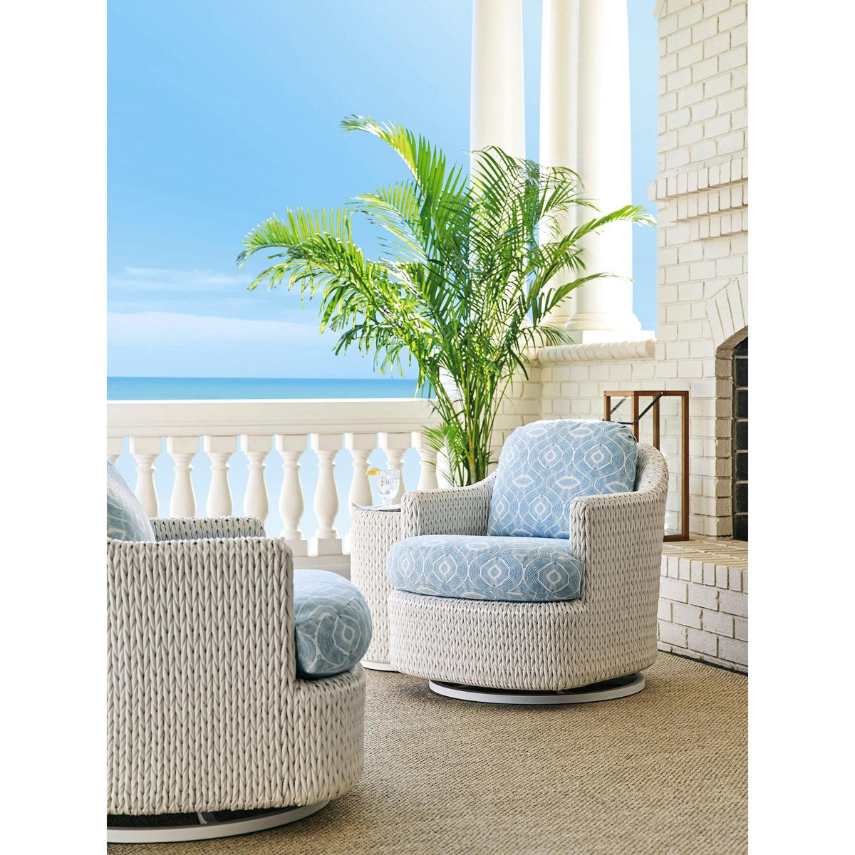 Tommy Bahama Outdoor Ocean Breeze Promenade Occasional Swivel Chair