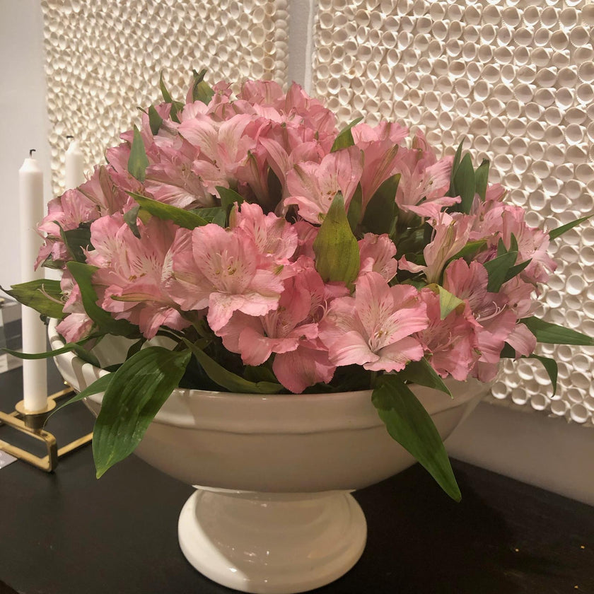 Chelsea House White Pedestal Centerpiece
