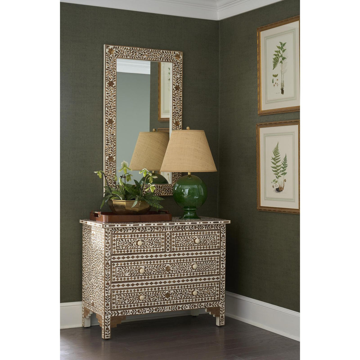 Chelsea House Gentleman Trays - Set of 2