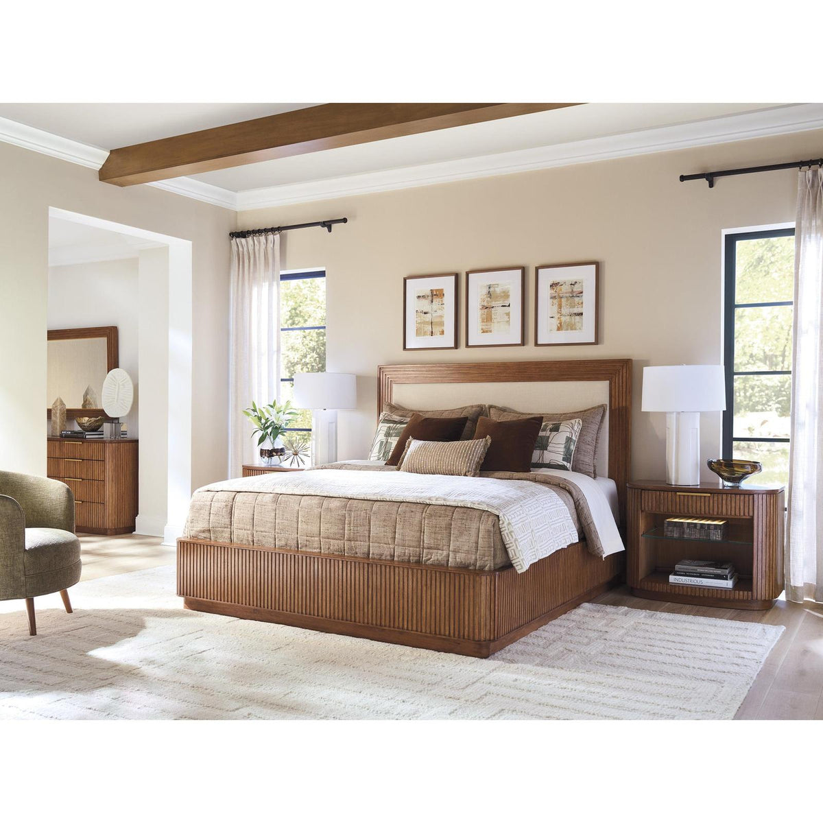 Lexington La Costa Pendry Upholstered Panel Bed