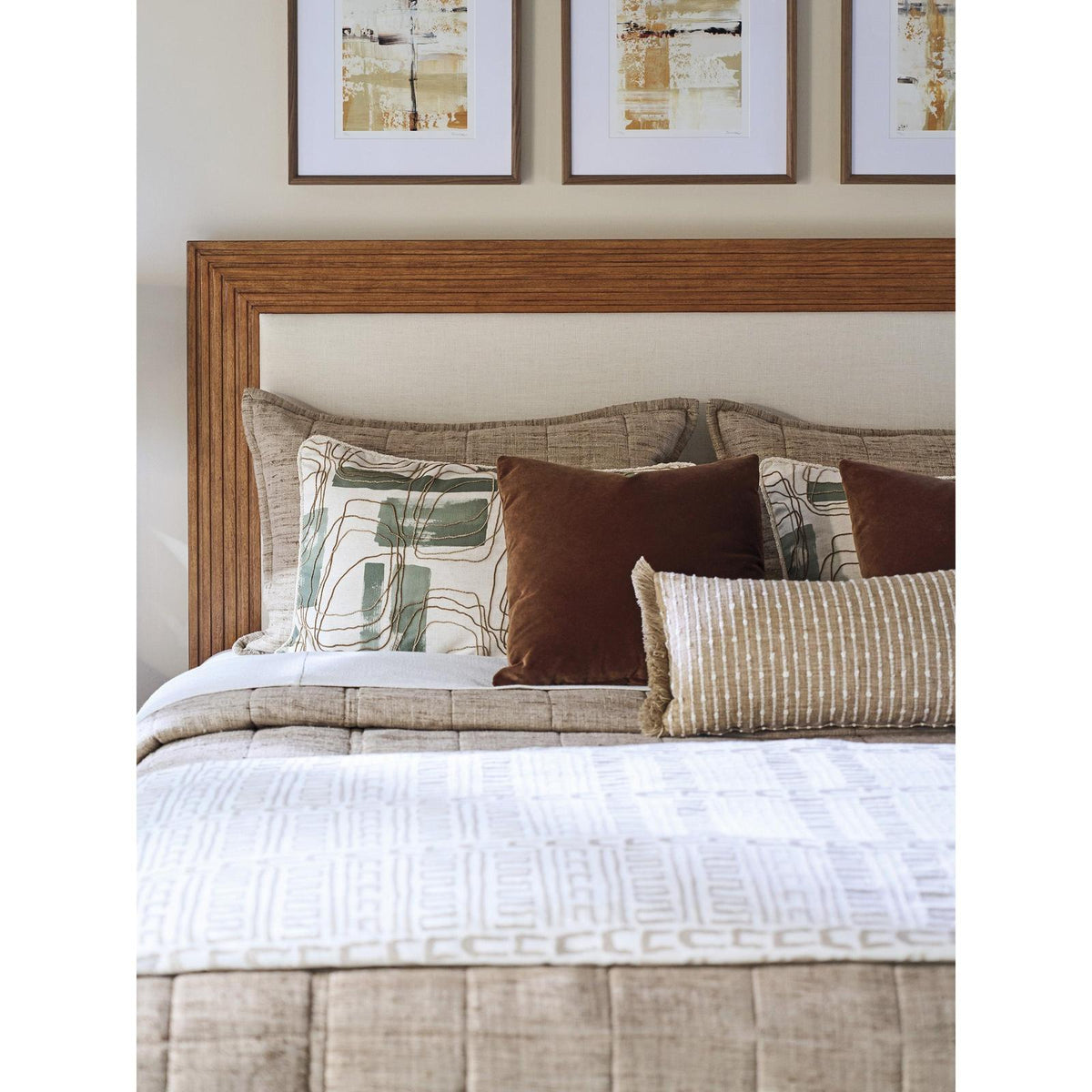 Lexington La Costa Pendry Upholstered Panel Bed