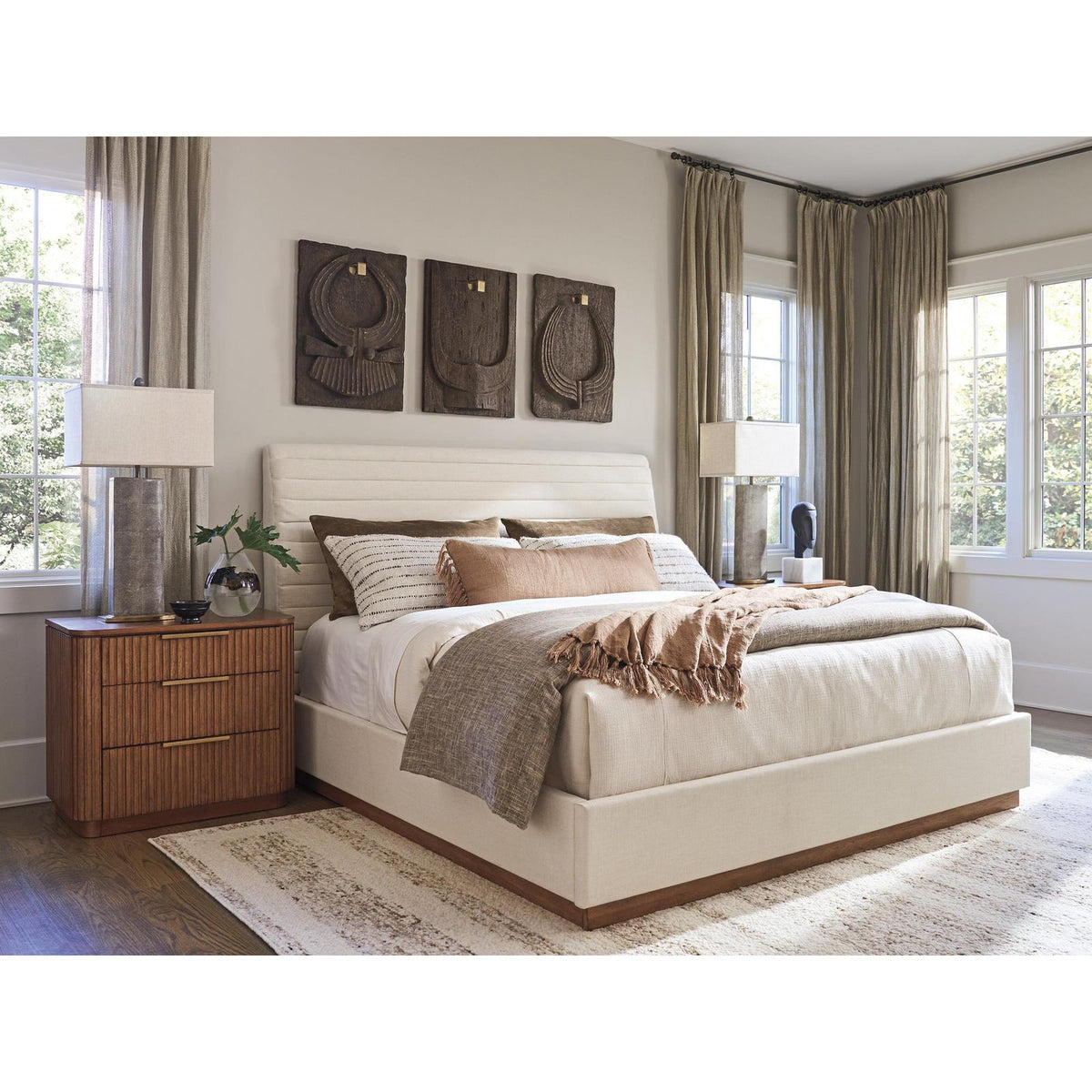 Lexington La Costa Coronado Upholstered Bed
