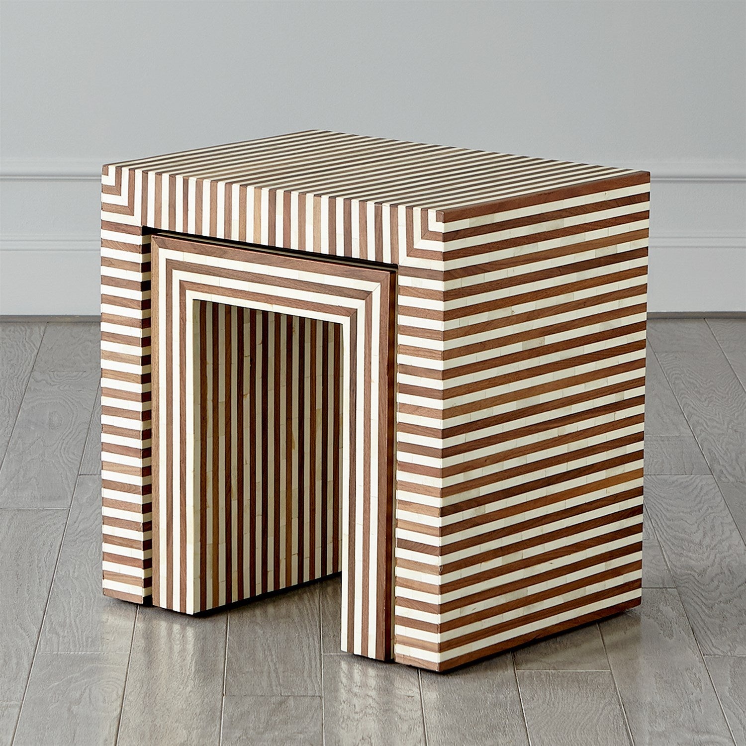 Global Views Sienna Nesting End Table