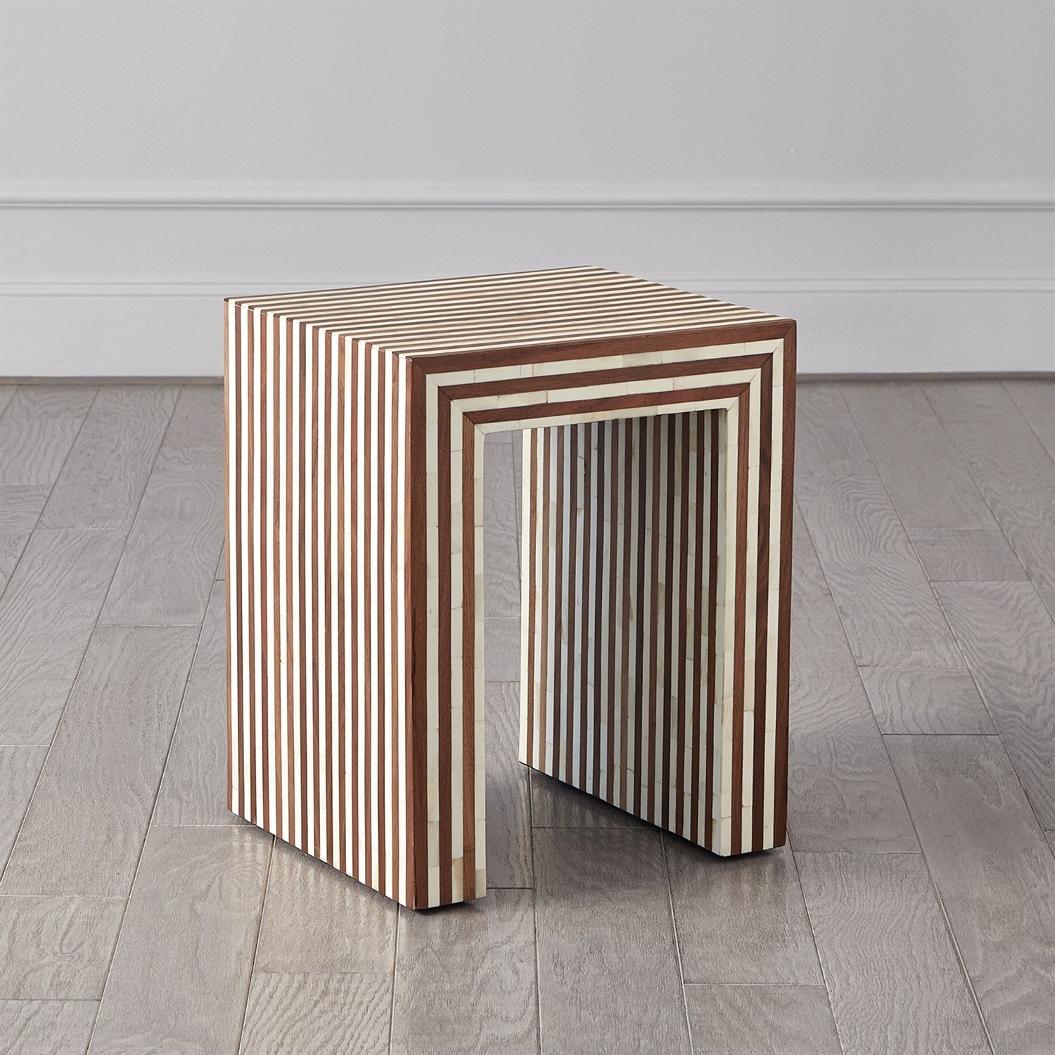 Global Views Sienna Nesting End Table