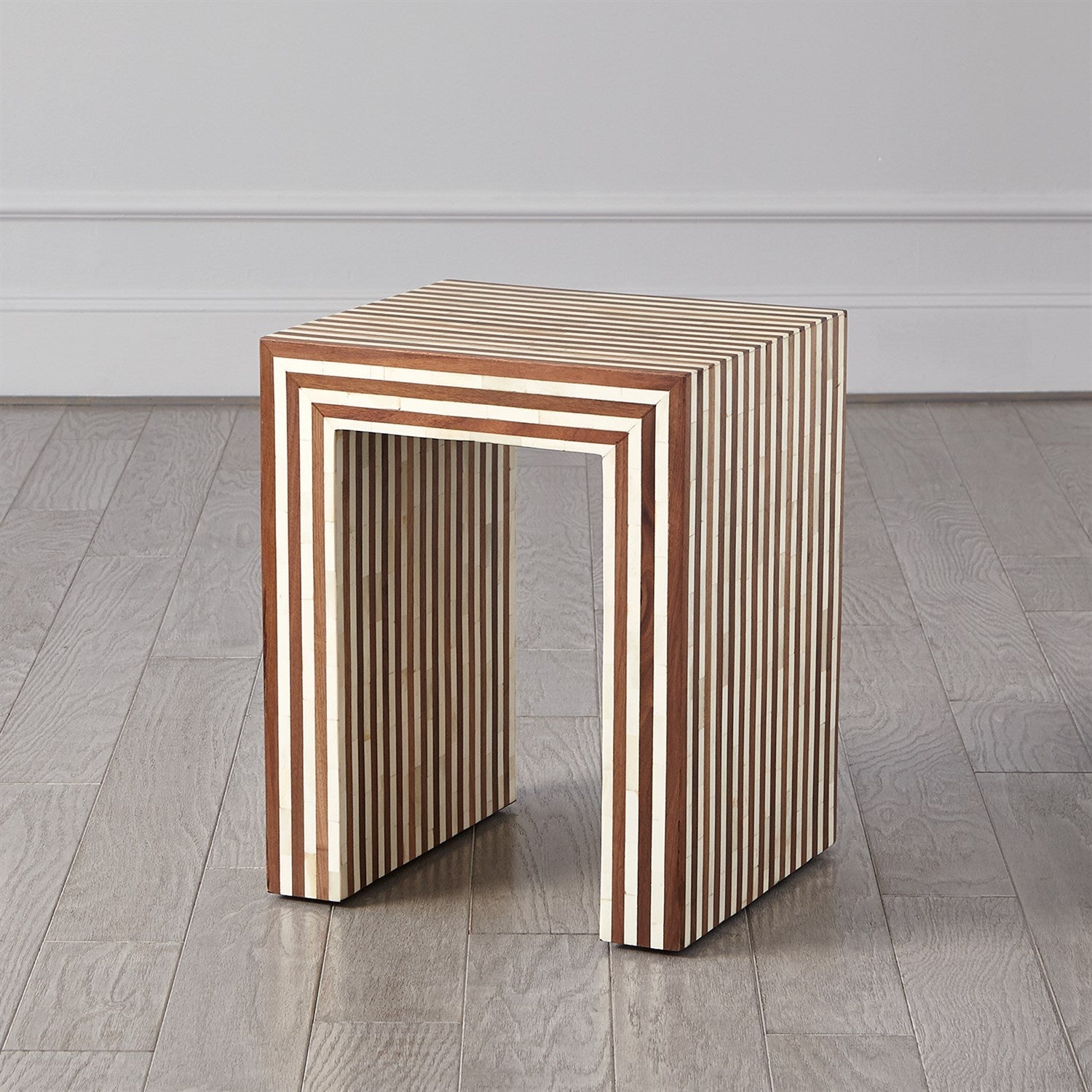 Global Views Sienna Nesting End Table
