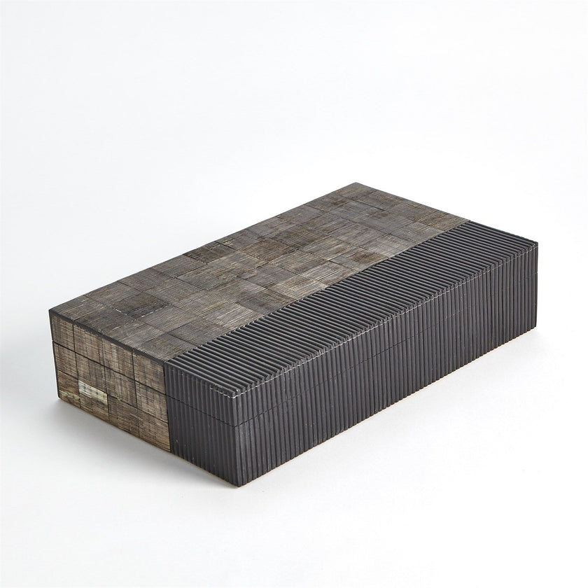 Global Views Gilles Ribbed Horn/Resin Box