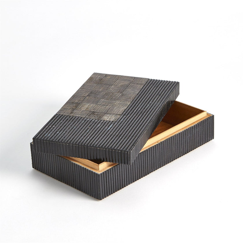 Global Views Gilles Ribbed Horn/Resin Box