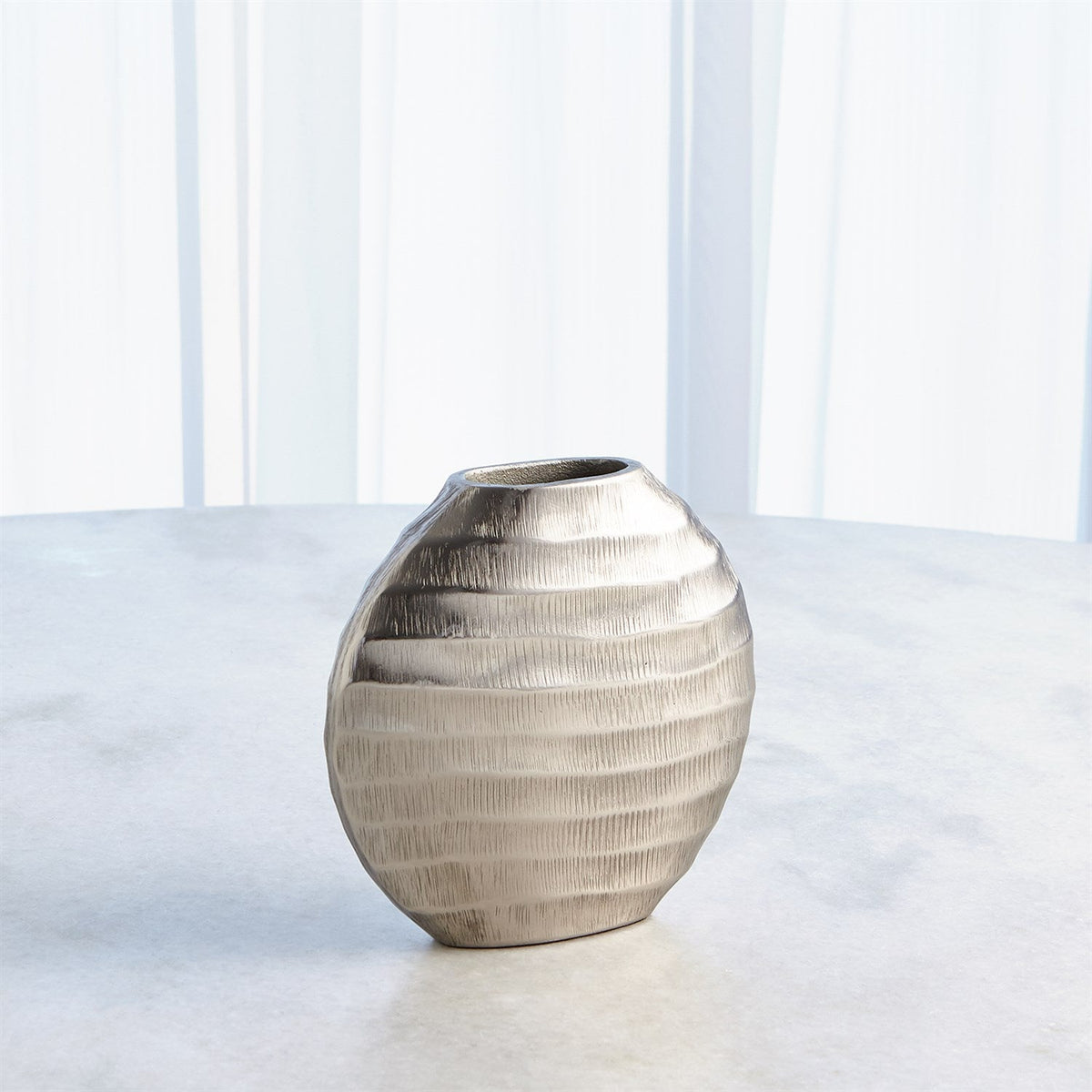 Global Views Chased Oval Vase